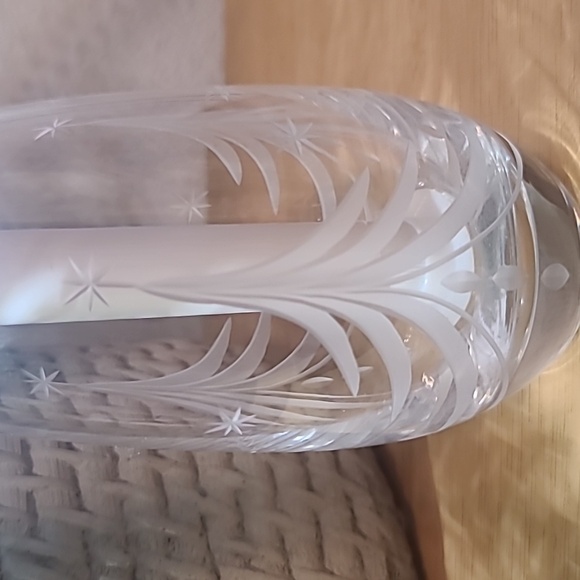 Mikasa Silent Night Crystal Etched Bud Vase Christmas tree Slovenia - Picture 4 of 9